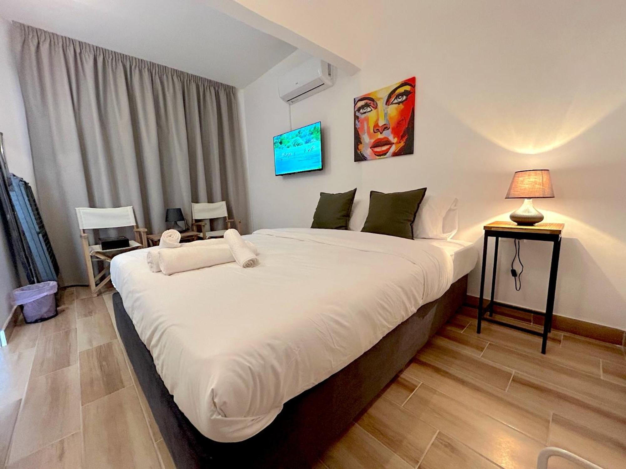 Queen Regina Suites By Platform 357 Nicosia Exterior foto