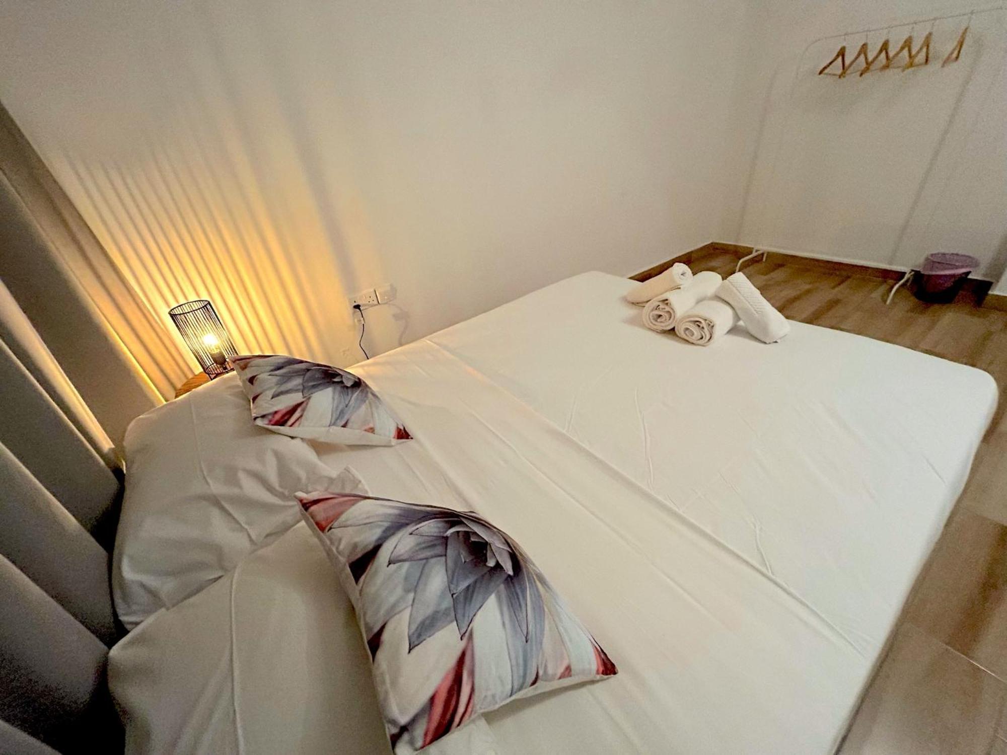 Queen Regina Suites By Platform 357 Nicosia Exterior foto