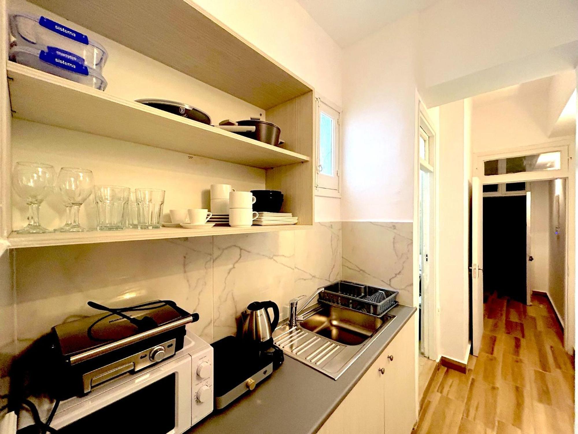 Queen Regina Suites By Platform 357 Nicosia Exterior foto
