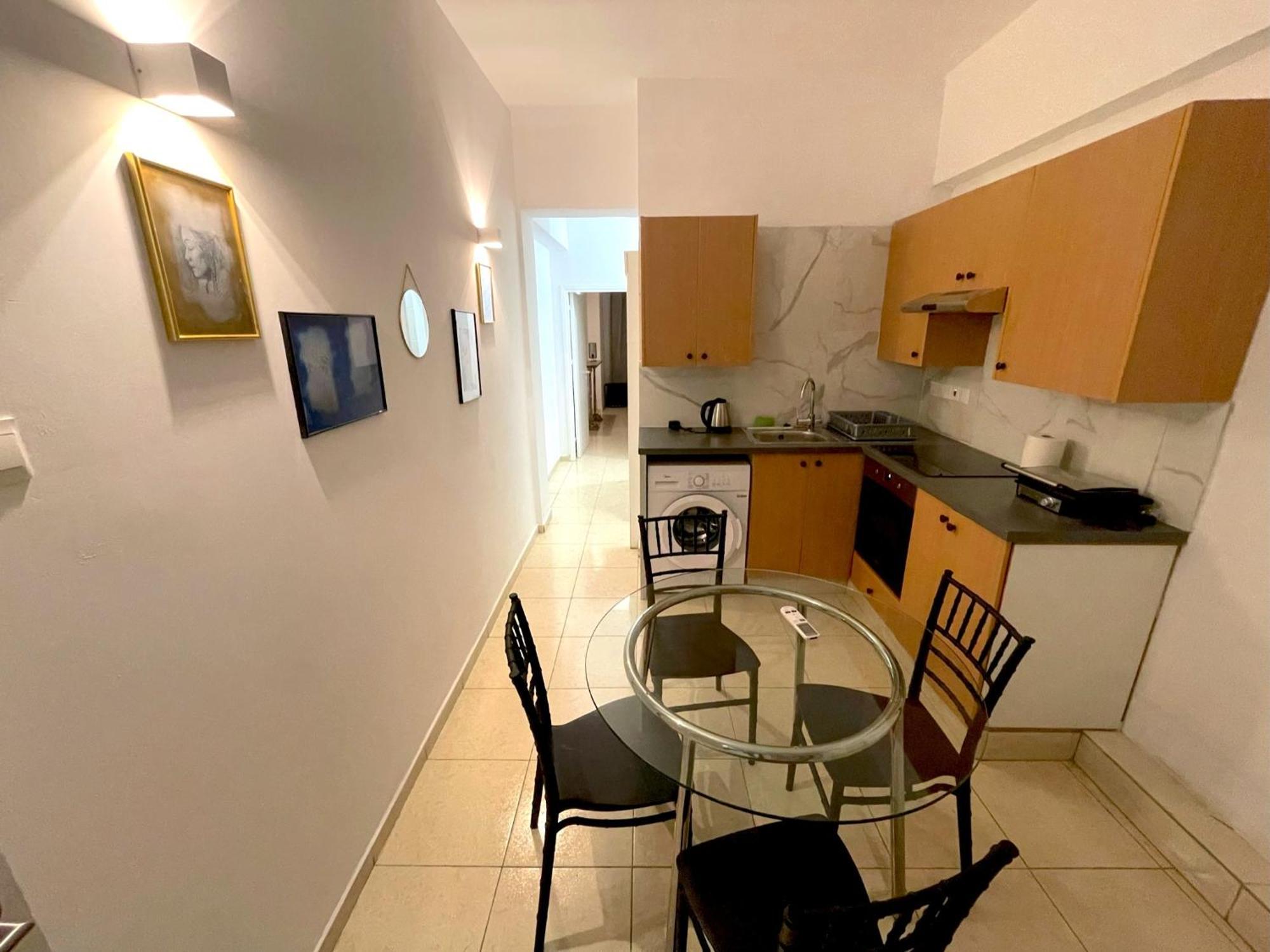 Queen Regina Suites By Platform 357 Nicosia Exterior foto